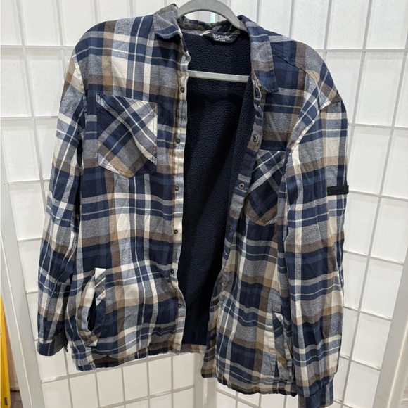 Stylish Plaid Shirt Jacket for Men - Picture 1 of 9